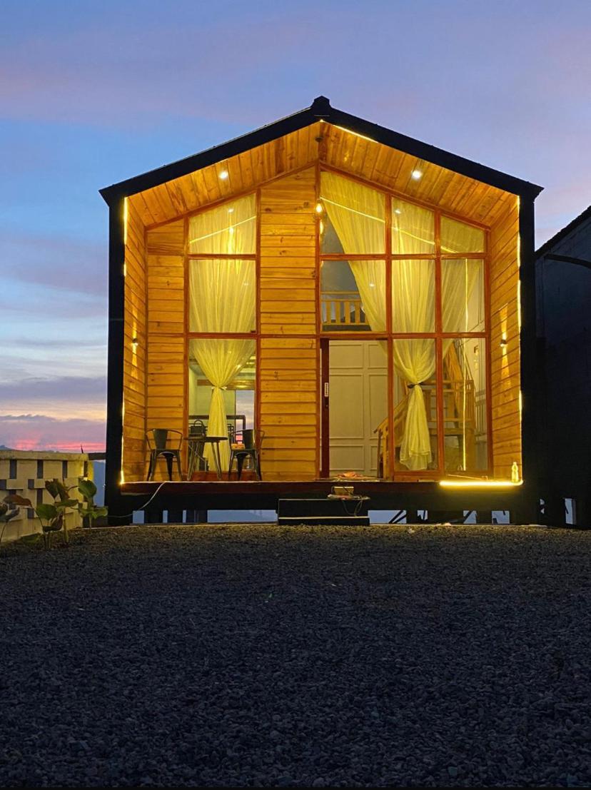 Tower Hill Cabin Dieng מראה חיצוני תמונה